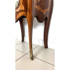Mesa de Cabeceira Madeira Maciça Com Marquiterrie e Apliques de Bronze 3 Gavetas - comprar online