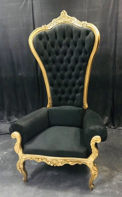 Poltrona Evento Trono Rainha Encosto Alto BBB Classica Finos Entalhes Luxuoso