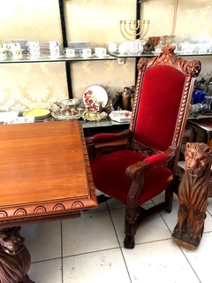 Mesa De Jantar Madeira De Lei Cara Pata De Leão Entalhado