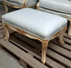 Puff Apoio para os Pés Luiz XV Entalhes Estofado Alta Decoração - comprar online