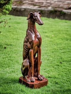 Imagem do Escultura Cachorro Galgo Ferro Fundido Fino Acabamento