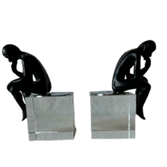 Escultura Decorativa Resina Pensador Base Cristal Fino Acabamento