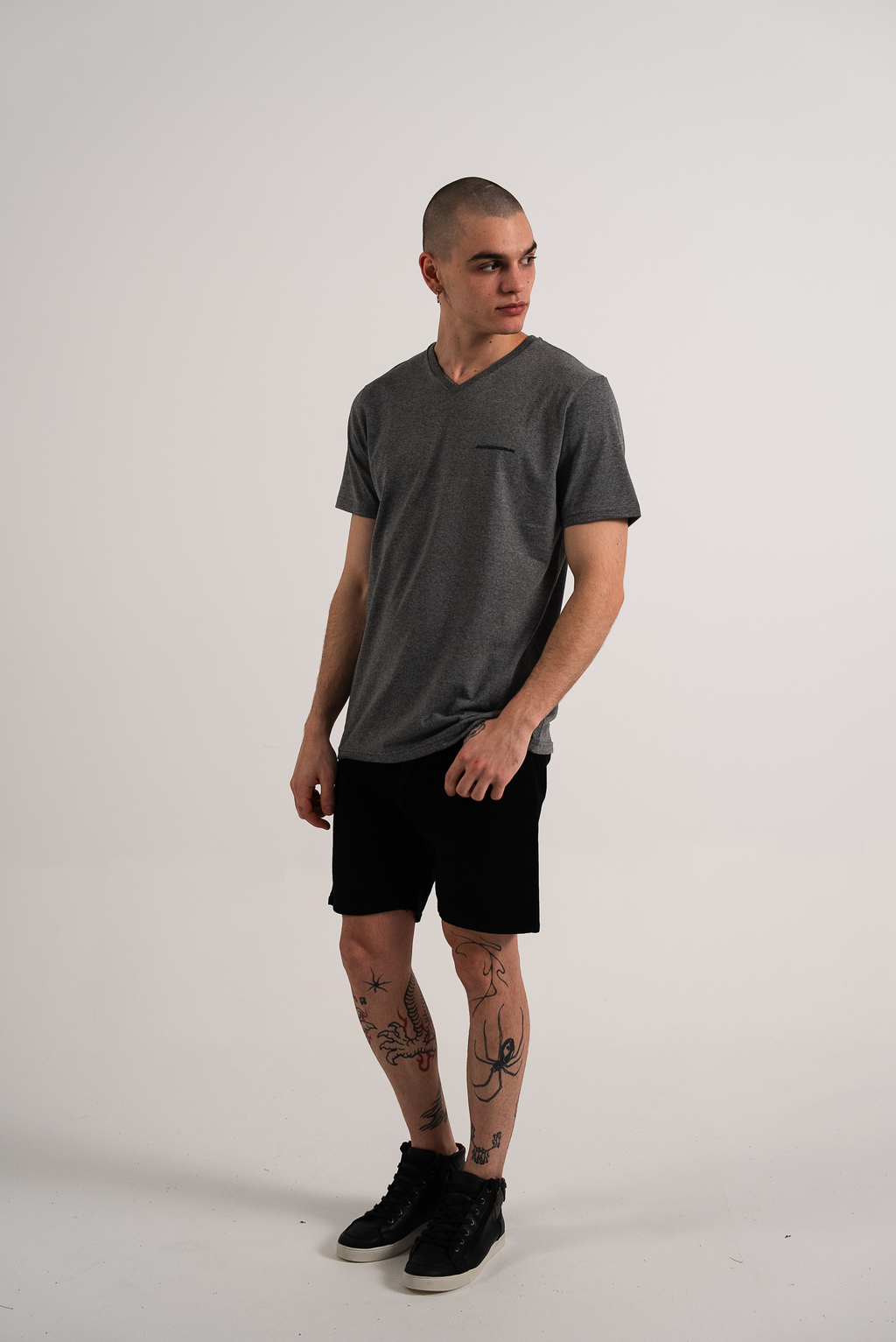 Classic V Neck Tee -01001-000 thumbnail 3