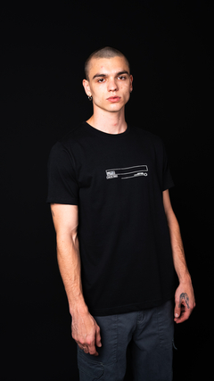 VIRTUAL CONNECTION REG TEE- 00103-251 - Narrow Jeans | Tienda Online Oficial