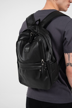 BASIC PU BACKPACK - 30600-000 - Narrow Jeans | Tienda Online Oficial
