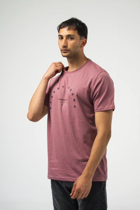STREET SCENE REG TEE - 01004-252 - comprar online