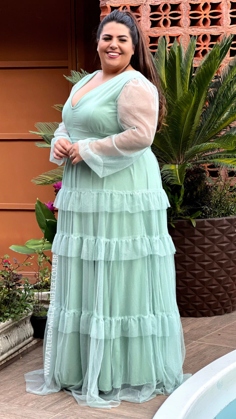 Vestido Longo De Manga Longa Três Maria Verde Plus Size