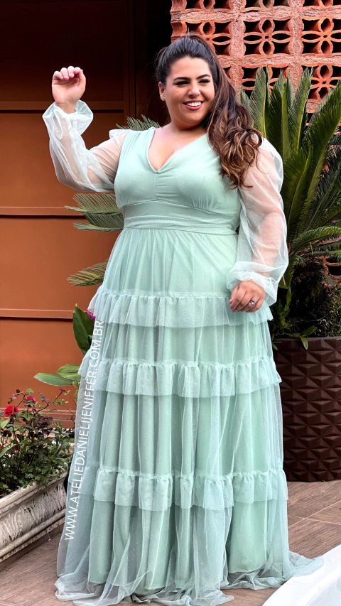 Vestido Longo De Manga Longa Três Maria Verde Plus Size