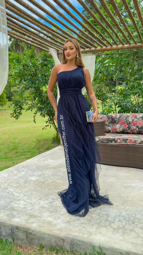Vestido Mel Azul Marinho Longo Alça Única Com Babado Vertical - comprar online