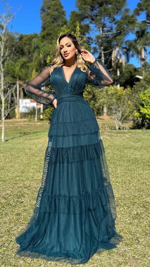 Vestido Longo Três Maria Verde Com Babados Manga Longa