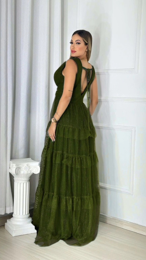 Vestido Longo Com Babados Três Maria Verde Oliva Sem Mangas