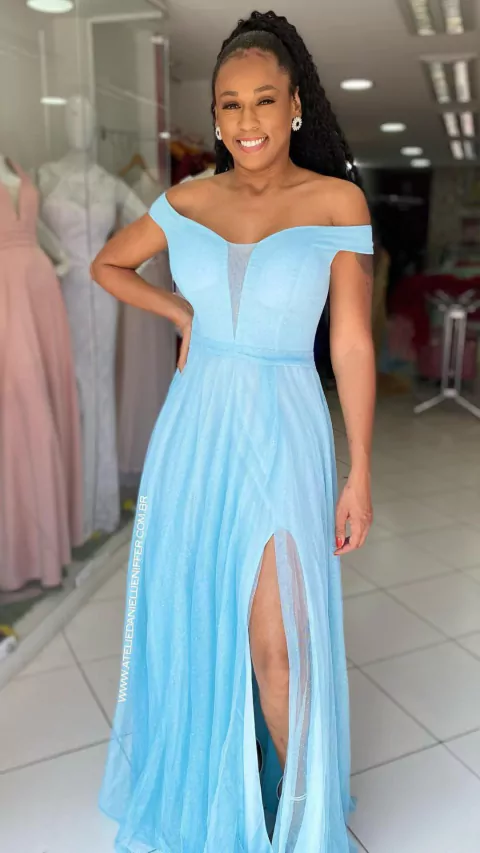 Vestido Azul Serenety Ombro A Ombro Com Fenda Isabelly