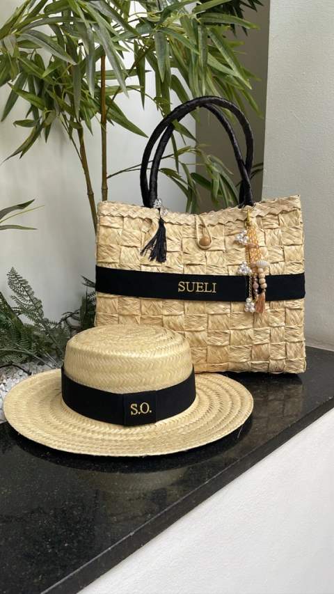 kit bolsa bloco preta + chapeu palha natural