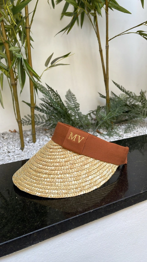 viseira palha com faixa caramelo
