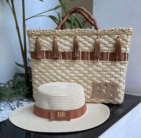 kit bolsa Franjas + chapéu paris 1.0 caramelo