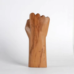 Mão Resistência - Nil Morais - Manawa  Design - Loja de Arte Brasileira