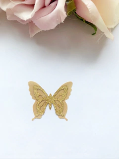 Aplique de borboleta vazada em lurex e cetim - comprar online