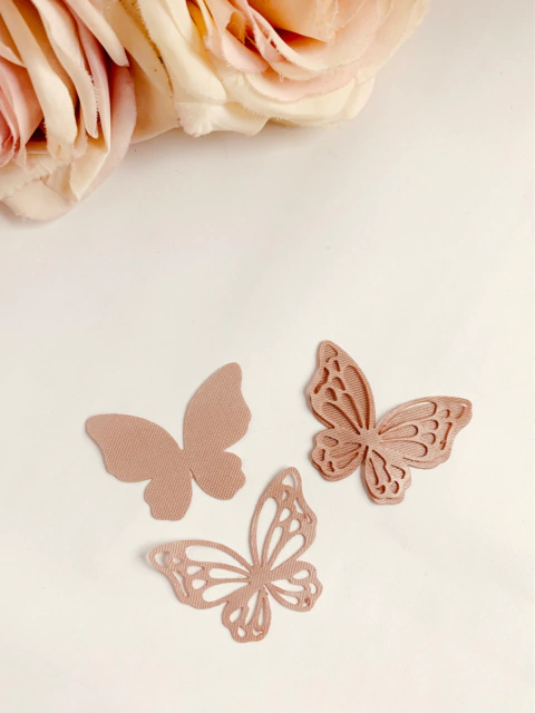 Aplique de borboleta vazada modelo 44 corte duplo