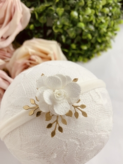 FLORES EM LINHO PARA MONTAR