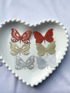 borboleta vazada em lurex - 3cm Pacote com 3 cores