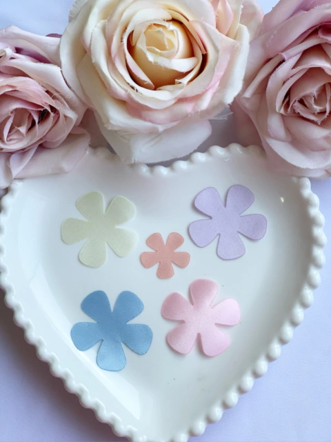 Aplique de flores em Cetim - Modelo 8