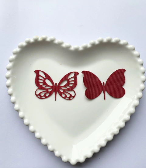 Borboleta vazada em Gorgurão modelo 6