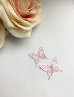 Borboleta vazada cetim modelo 28