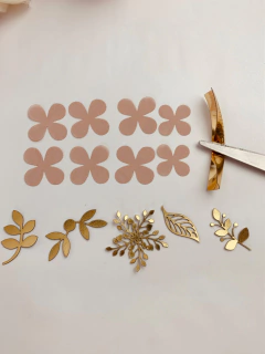 kit COM PETALAS E FOLHAGENS para montar - loja online