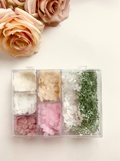 kit 1.000 apliques em petalas de camélia - comprar online