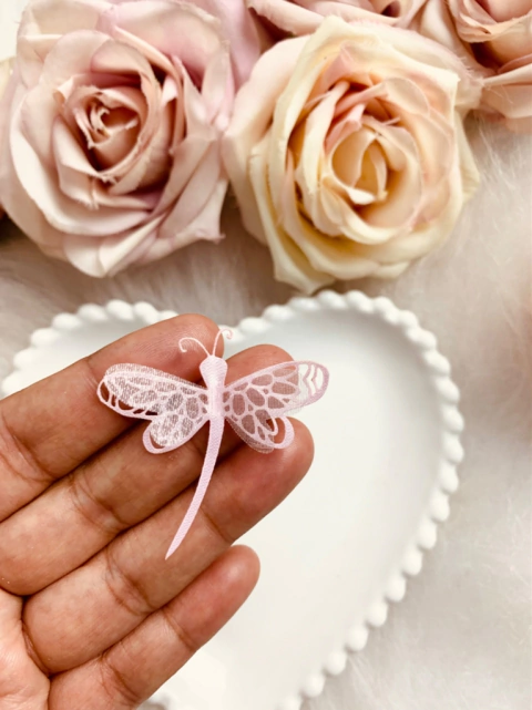 Aplique de libelula em Cetim vazada + Organza