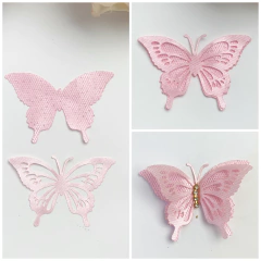 Aplique de borboleta vazada cetim e brilho