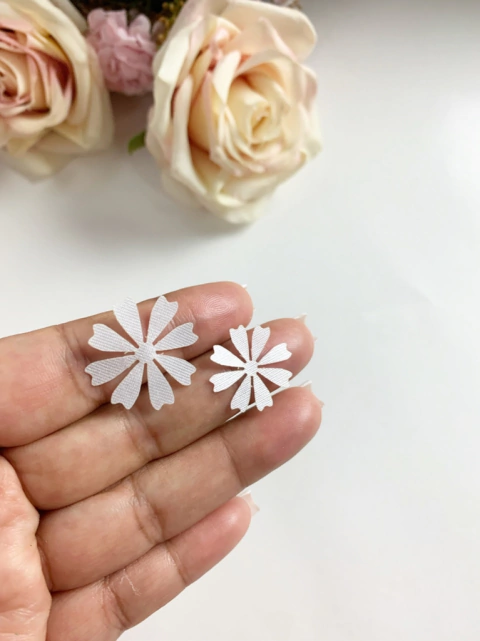 Aplique de flores modelo 22