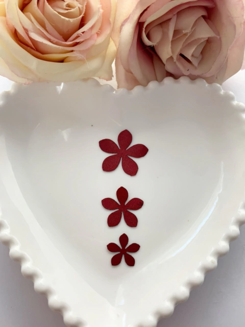 Aplique de flores em Cetim - Modelo 5- tamanhos (1,5cm,2cm e 2,5cm)