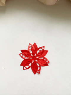 Flores em Cetim vazada - comprar online