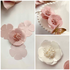 Aplique de flores em Cetim para montar com miolo