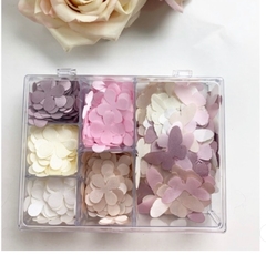 kit 650 apliques em petalas de camélia e borboletas - Drimia