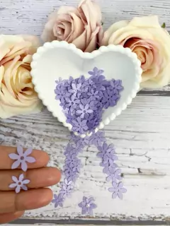 Aplique de flores em Cetim - Modelo 6 - 2 tamanhos (1,5 e 2 cm)