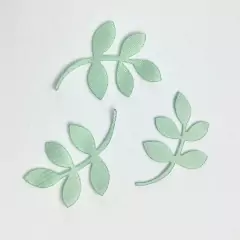 Recorte de raminho com 5 folhas