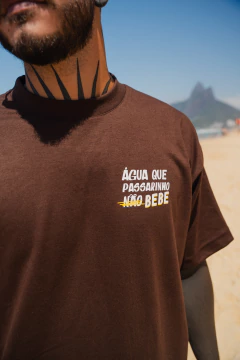 Camisa Água Que Passarinho Não Bebe - loja online