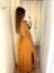 Vestido Ariel Caramelo na internet