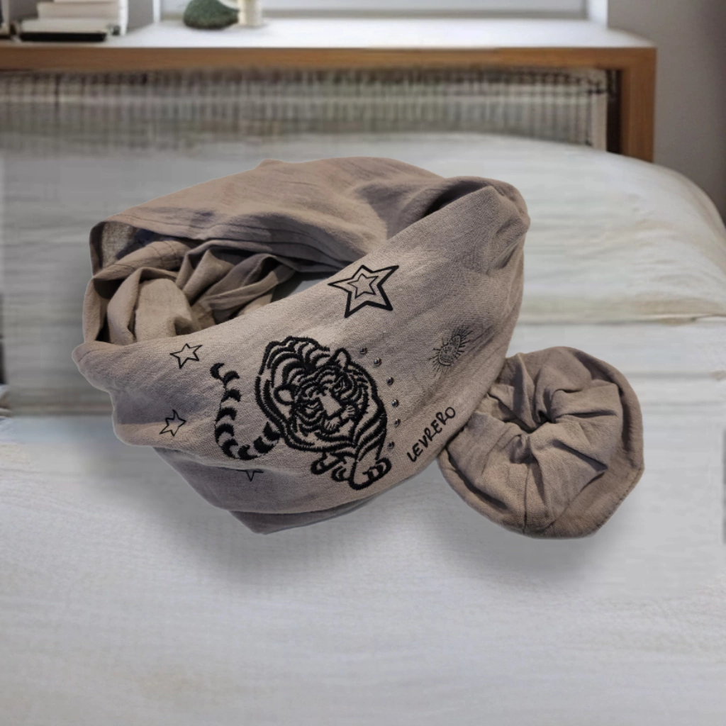 Cuello Gris tiger