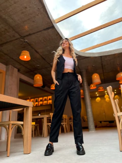 CALÇA AURORA LINHO PRETA na internet