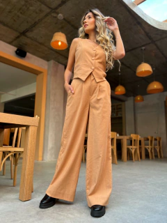 Imagem do COLETE LEOPOLDINA AMENDOA