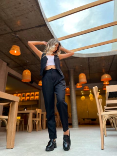 CALÇA AURORA LINHO PRETA - comprar online