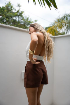 SHORTS ÁUREA LINHO MARROM - SUNNY SOUL