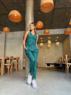 Imagem do COLETE LINHO LEOPOLDINA VERDE PETRÓLEO