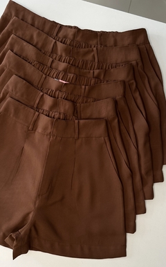 SHORTS ÁUREA ALFAIATARIA MARROM - comprar online