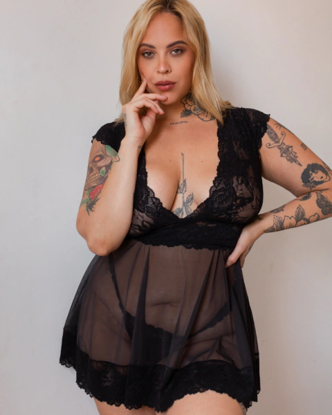 Camisola em Microtule e Renda Com Mangas Curtas Julia Preto