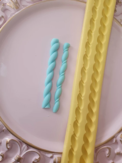 Molde de silicone Acabamento cordas cod 2286