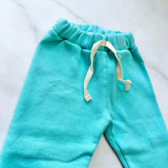 PANTALON FRISADO CON PUÑO en internet